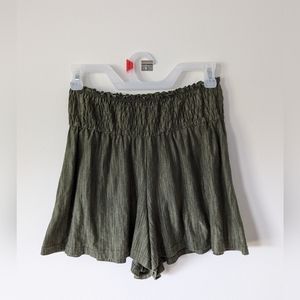 Miss Selfridge olive pull-on shorts
